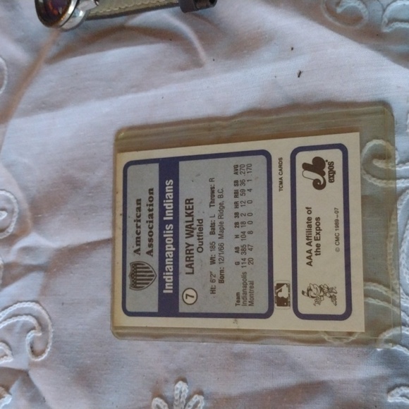 Larry Walker rookie BB Card - Picture 2 of 2